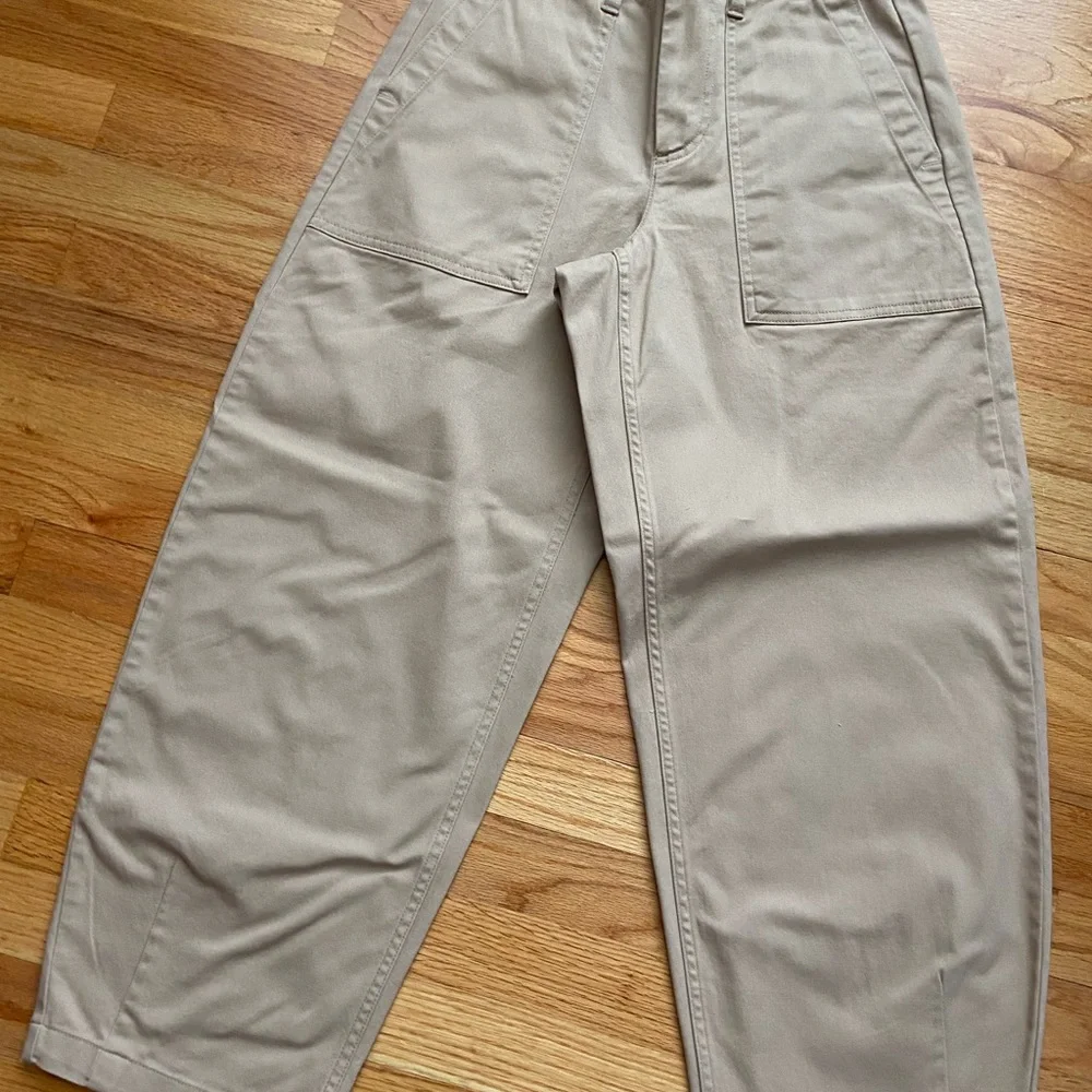 LAND'S END Women's Chino High Rise Barrel Leg Ankle Pants - Picture 6 of 15